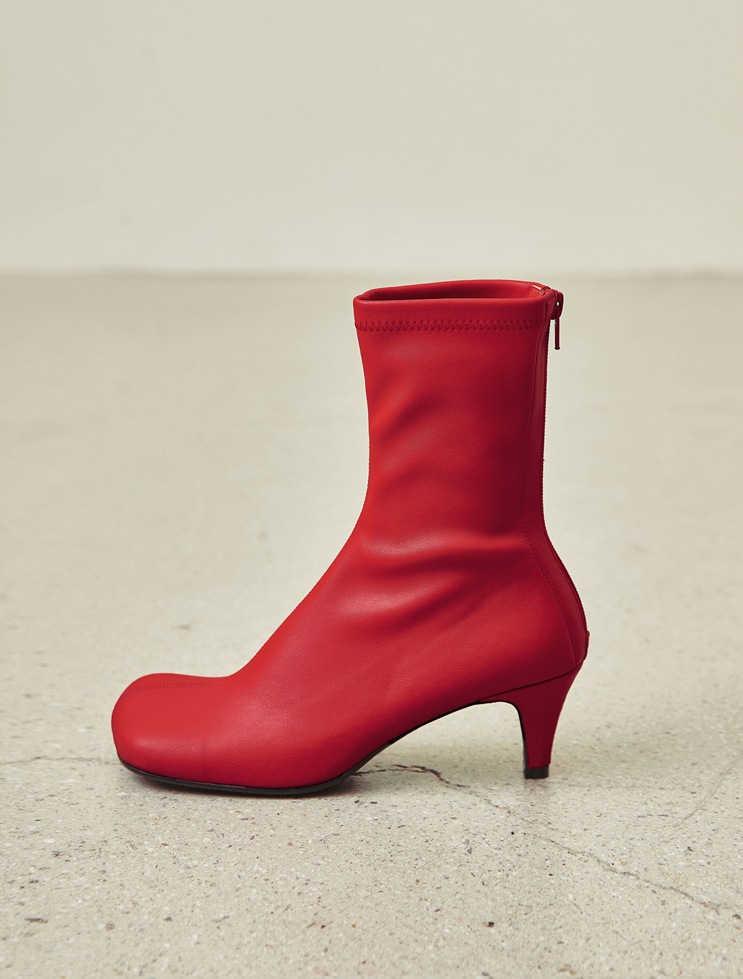 SPAN LOW ANKLE BOOTS / RED
